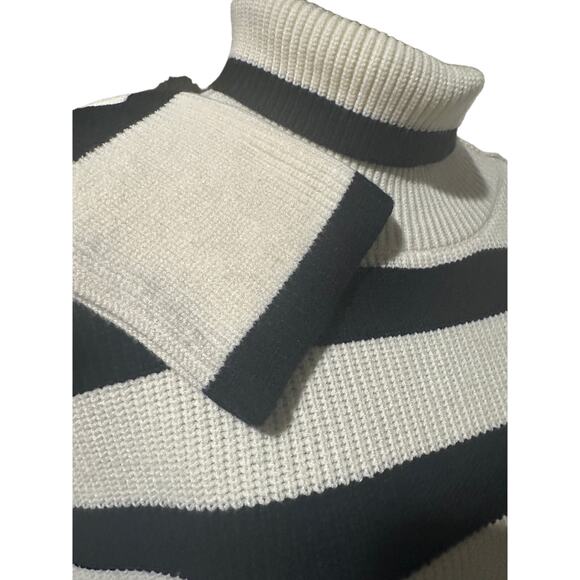 ChicWish Striped Knit Button neck Sweater 3X /4X - Picture 4 of 13